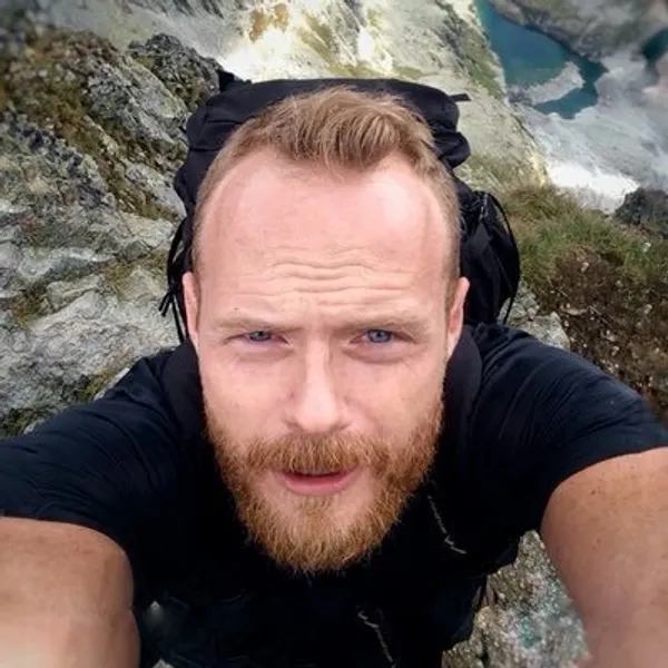 Peter Korpak, Founder of 100Signals